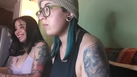 Snapshot of lucianacapisce chatting on 02/11/25, 01:31 Dani 3 online show from 02/11/25, 01:31