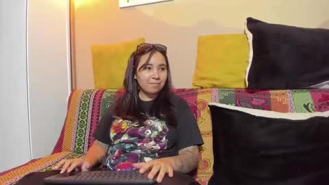 Snapshot of lucianacapisce chatting on 09/14/25, 12:10 Dani 3 online show from 09/14/25, 12:10