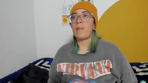 Snapshot of lucianacapisce chatting on 11/18/25, 11:48 Dani 3 online show from 11/18/25, 11:48