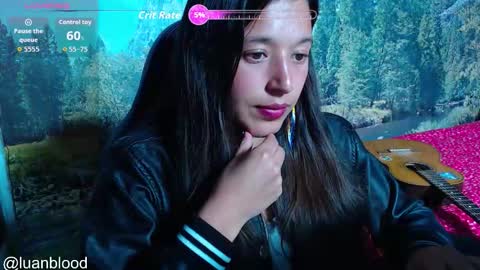 Snapshot of lucianahalen chatting on 12/15/25, 11:53 Lucy online show from 12/15/25, 11:53