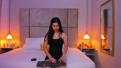 Luci  online show from 09/27/25, 12:43