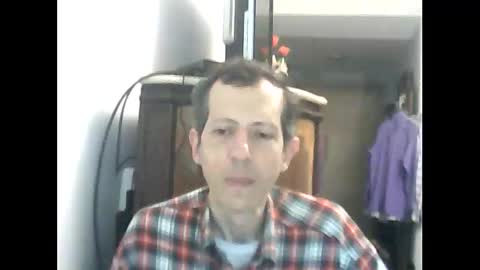 Snapshot of lucianoaxel chatting on 12/02/24, 02:42 Luciano online show from 12/02/24, 02:42