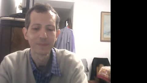 Snapshot of lucianoaxel chatting on 12/29/24, 02:27 Luciano online show from 12/29/24, 02:27