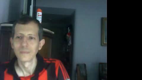 Snapshot of lucianoaxel chatting on 01/04/25, 05:58 Luciano online show from 01/04/25, 05:58