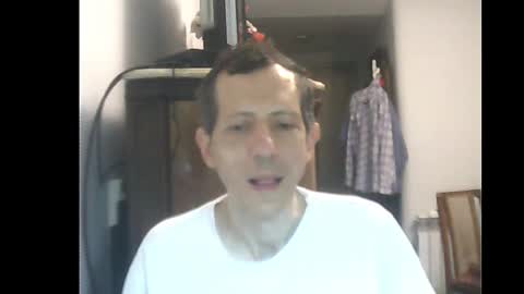 Snapshot of lucianoaxel chatting on 01/16/25, 01:27 Luciano online show from 01/16/25, 01:27