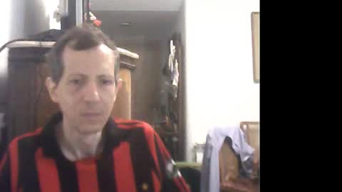 Snapshot of lucianoaxel chatting on 01/18/25, 09:45 Luciano online show from 01/18/25, 09:45