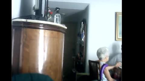 Snapshot of lucianoaxel chatting on 02/15/25, 03:50 Luciano online show from 02/15/25, 03:50