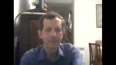 Snapshot of lucianoaxel chatting on 02/17/25, 05:47 Luciano online show from 02/17/25, 05:47