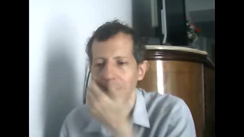 Snapshot of lucianoaxel chatting on 02/26/25, 05:07 Luciano online show from 02/26/25, 05:07