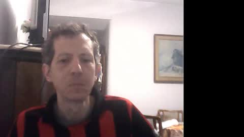 Snapshot of lucianoaxel chatting on 03/02/25, 09:01 Luciano online show from 03/02/25, 09:01