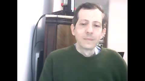 Snapshot of lucianoaxel chatting on 10/12/25, 02:32 Luciano online show from 10/12/25, 02:32