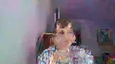 Snapshot of lucianoaxel chatting on 11/13/25, 06:51 Luciano online show from 11/13/25, 06:51