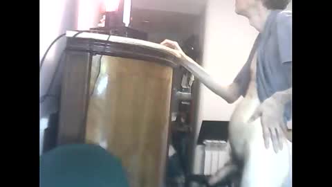 Snapshot of lucianoaxel chatting on 12/23/25, 01:14 Luciano online show from 12/23/25, 01:14