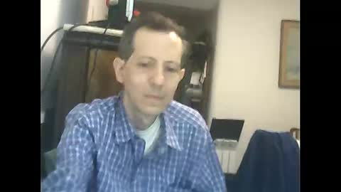 Snapshot of lucianoaxel chatting on 01/08/26, 02:25 Luciano online show from 01/08/26, 02:25