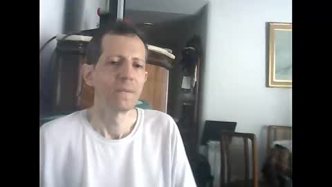 Snapshot of lucianoaxel chatting on 01/11/26, 05:07 Luciano online show from 01/11/26, 05:07