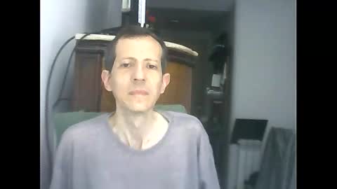 Snapshot of lucianoaxel chatting on 02/01/26, 06:39 Luciano online show from 02/01/26, 06:39
