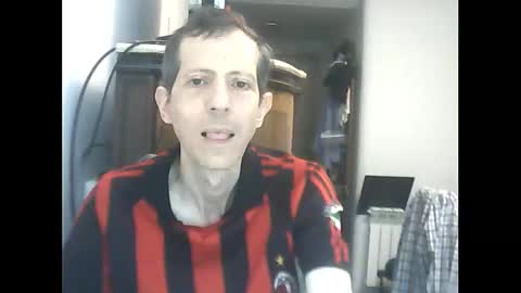 Snapshot of lucianoaxel chatting on 02/14/26, 09:55 Luciano online show from 02/14/26, 09:55