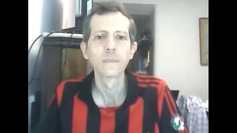 Snapshot of lucianoaxel chatting on 02/17/26, 06:47 Luciano online show from 02/17/26, 06:47