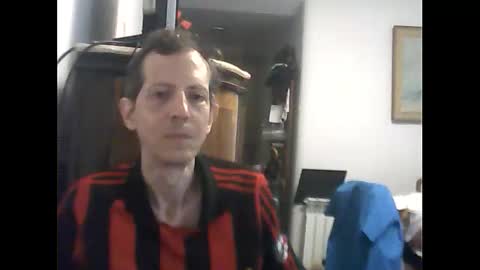 Snapshot of lucianoaxel chatting on 02/24/26, 06:50 Luciano online show from 02/24/26, 06:50