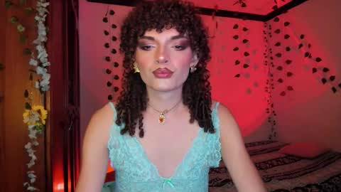 Snapshot of lucianromeo17 chatting on 03/27/26, 01:00 Lucy or Lucian 3 Come to my social Links3 online show from 03/27/26, 01:00