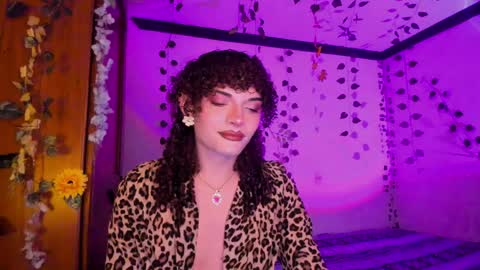 Snapshot of lucianromeo17 chatting on 03/29/26, 09:48 Lucy or Lucian 3 Come to my social Links3 online show from 03/29/26, 09:48