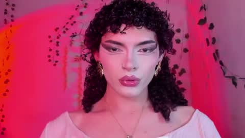 Lucy or Lucian 3 Come to my social Links3   online show from 07/01/26, 11:45