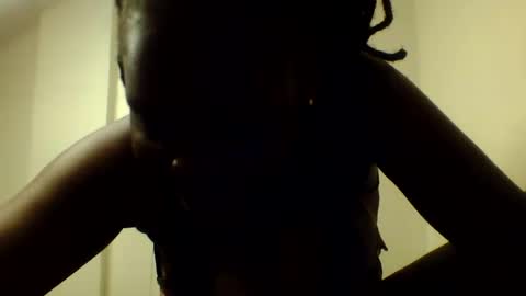 Snapshot of luciaresa chatting on 06/19/26, 08:51 luciaresa online show from 06/19/26, 08:51