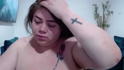 luciaxoxo69 online show from 01/22/25, 01:53