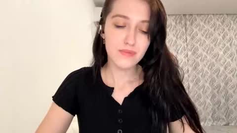 Mary online show from 10/30/25, 04:19