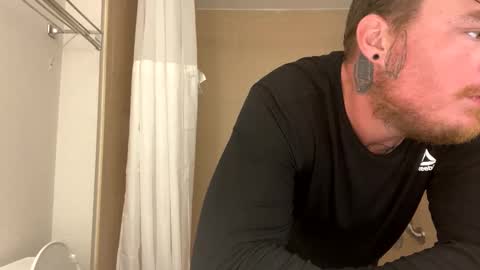 Snapshot of lucidpunk1312 chatting on 10/28/25, 06:10 lucidpunk1312 online show from 10/28/25, 06:10