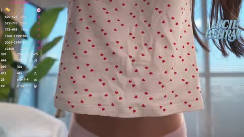 Snapshot of lucie_beltran chatting on 03/23/26, 06:01 Next stream start at 1500hs GTM-3 online show from 03/23/26, 06:01