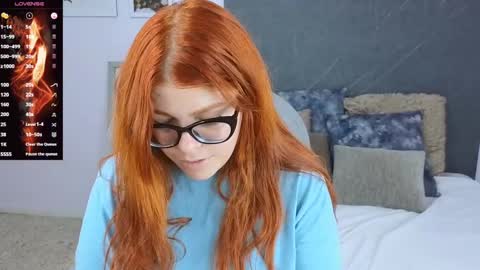 Snapshot of lucie_nicolls chatting on 12/30/24, 08:58 Lucie   online show from 12/30/24, 08:58