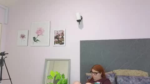 Snapshot of lucie_nicolls chatting on 01/15/25, 12:09 Lucie   online show from 01/15/25, 12:09