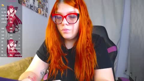 Snapshot of lucie_nicolls chatting on 03/09/25, 09:25 Lucie   online show from 03/09/25, 09:25