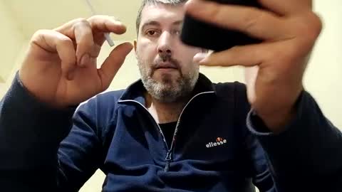 Snapshot of lucifergotharder chatting on 01/19/25, 04:04 Lucifergotharder online show from 01/19/25, 04:04