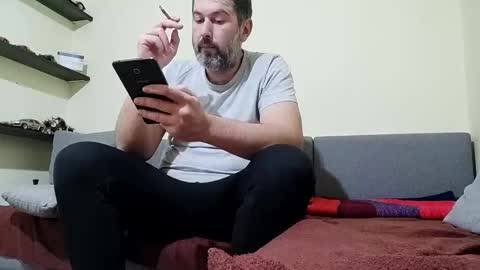 Snapshot of lucifergotharder chatting on 02/17/25, 12:21 Lucifergotharder online show from 02/17/25, 12:21