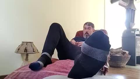 Snapshot of lucifergotharder chatting on 10/12/25, 11:31 Lucifergotharder online show from 10/12/25, 11:31