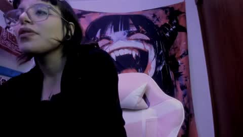 Snapshot of luciferrx666 chatting on 04/26/26, 04:10 camila online show from 04/26/26, 04:10