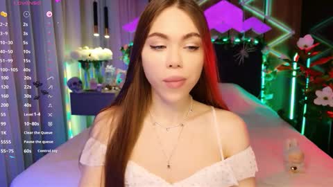 MimiFors online show from 10/26/25, 02:45