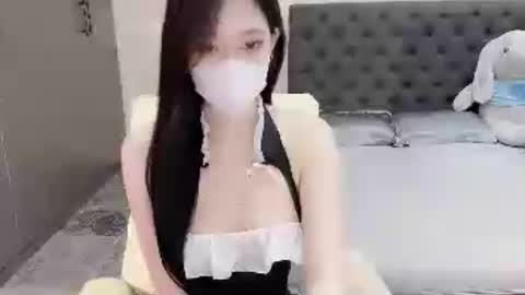 Snapshot of lucii04 chatting on 06/19/26, 07:17 lucii04 online show from 06/19/26, 07:17