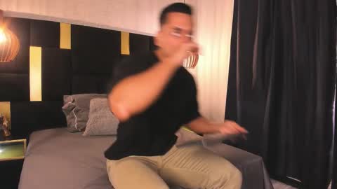 Snapshot of lucio__fox chatting on 01/16/26, 11:58 Lucio online show from 01/16/26, 11:58