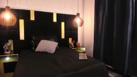 Snapshot of lucio__fox chatting on 03/14/26, 11:37 Lucio online show from 03/14/26, 11:37