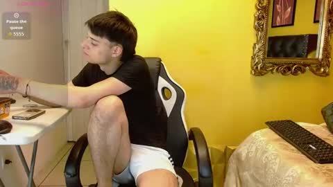 luckk_ online show from 06/10/26, 04:45