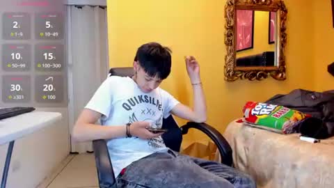 luckk_ online show from 06/11/26, 05:49
