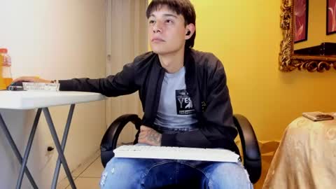 luckk_ online show from 06/27/26, 05:34