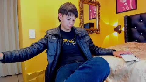 luckk_ online show from 06/30/26, 08:04