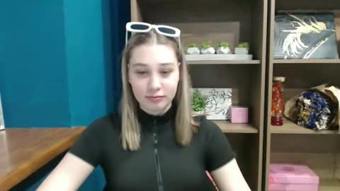 Snapshot of lucky_barbie chatting on 05/07/26, 01:49 Grace online show from 05/07/26, 01:49