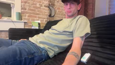 Snapshot of lucky_bme chatting on 02/24/26, 04:21 lucky_bme online show from 02/24/26, 04:21