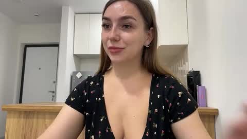 lucky_foryou_baby online show from 10/13/25, 06:24