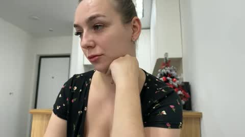 Snapshot of lucky_foryou_baby chatting on 01/14/26, 08:53 lucky_foryou_baby online show from 01/14/26, 08:53